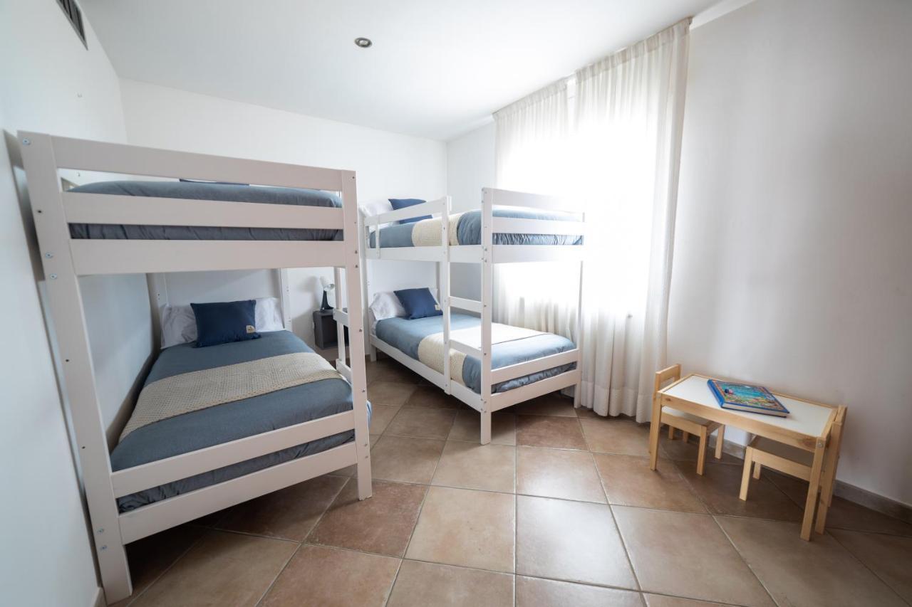 Piscina De Sal Barbacoa Wifi, Parking Gratis, 3 Min Pga Casa El Roble Holiday home Girona