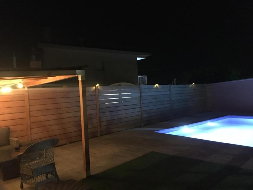 Casa vacanze Piscina De Sal Barbacoa Wifi, Parking Gratis, 3 Min Pga Casa El Roble